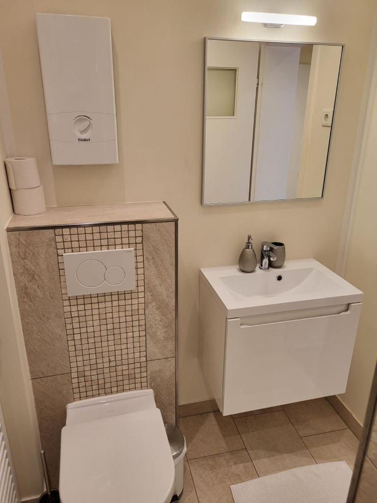 Design Apartment Naehe Duesseldorf Krefeld Esterno foto