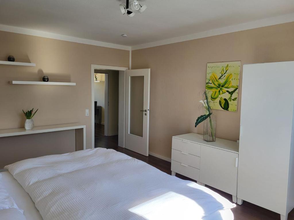 Design Apartment Naehe Duesseldorf Krefeld Esterno foto