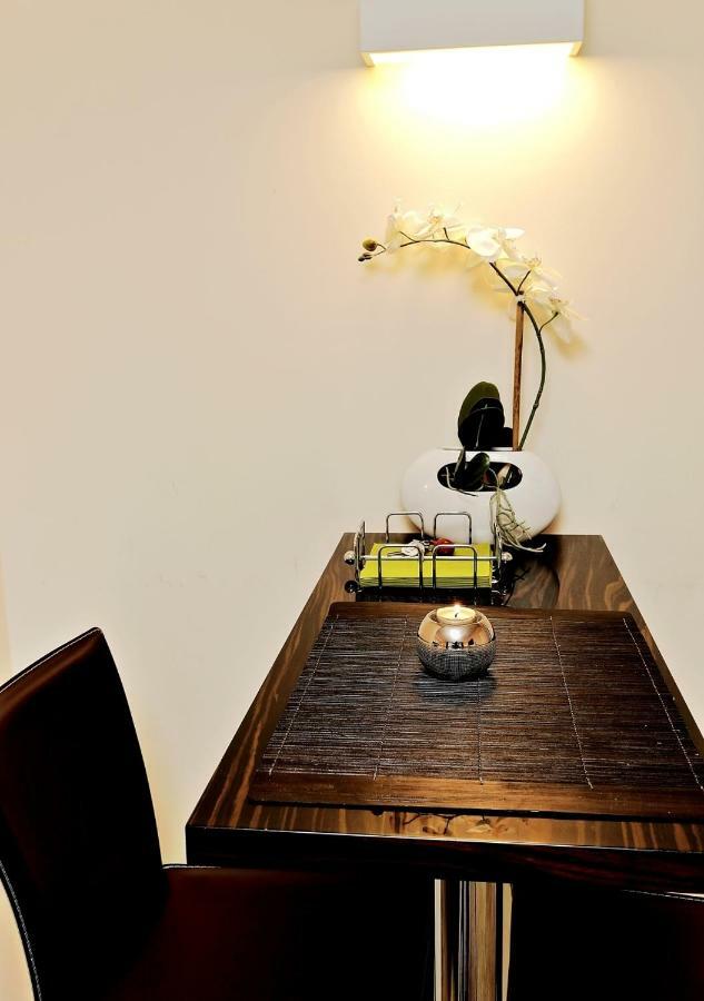 Design Apartment Naehe Duesseldorf Krefeld Esterno foto