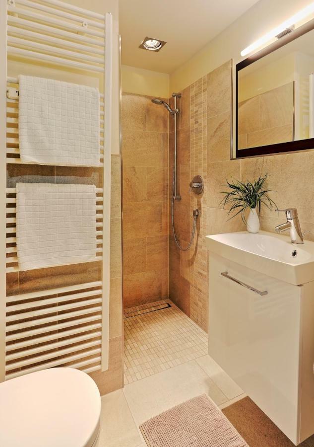 Design Apartment Naehe Duesseldorf Krefeld Esterno foto