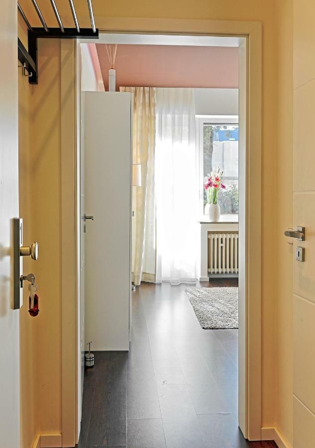 Design Apartment Naehe Duesseldorf Krefeld Esterno foto